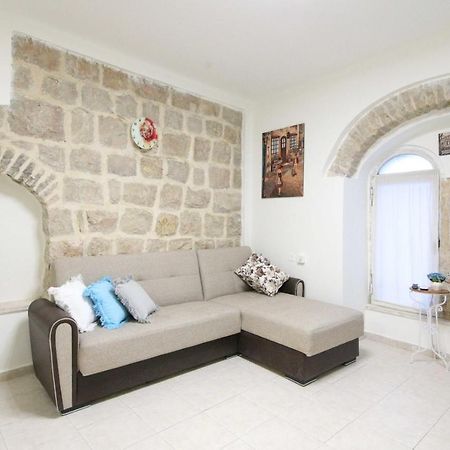 Private Hostel - Best Location Jerusalem Exterior photo