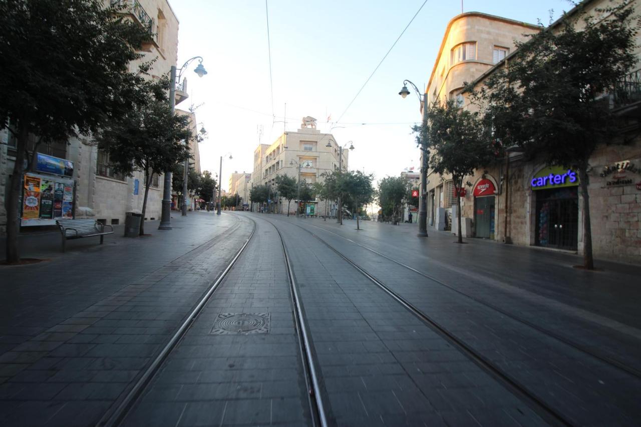 Private Hostel - Best Location Jerusalem Exterior photo