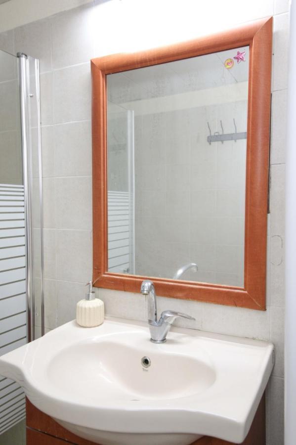 Private Hostel - Best Location Jerusalem Exterior photo