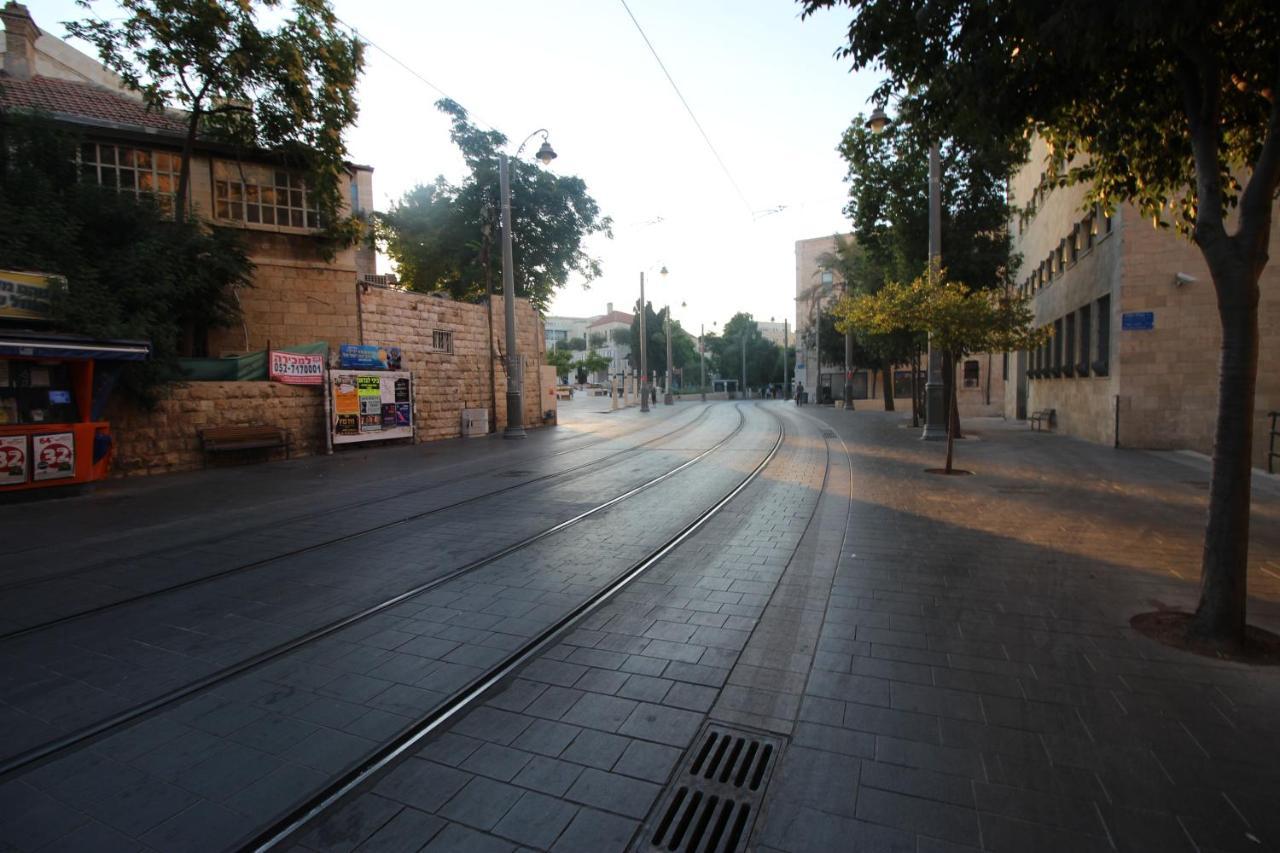 Private Hostel - Best Location Jerusalem Exterior photo
