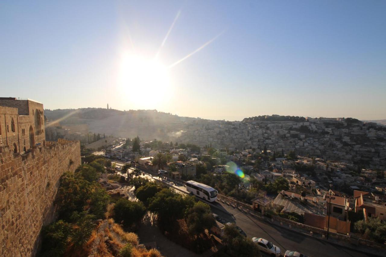 Private Hostel - Best Location Jerusalem Exterior photo